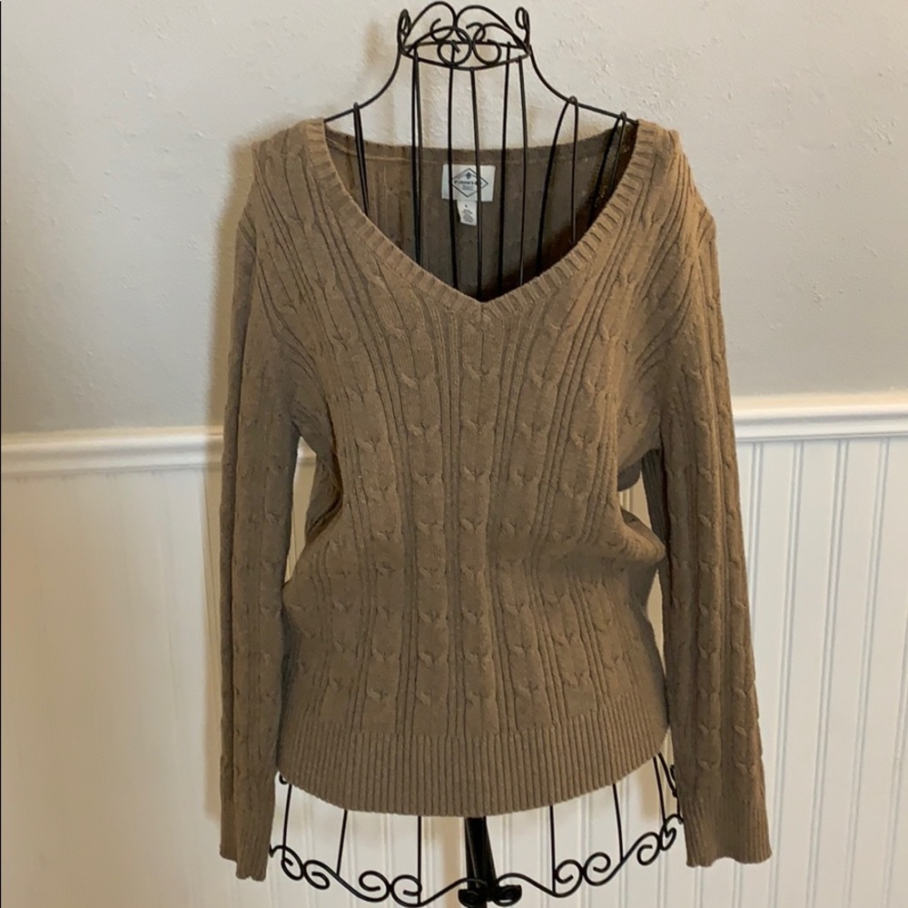 ♥️ St John’s Bay Tan V-Neck Cable Sweater WomenL